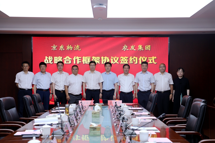 1M5A3441_.jpg 1M5A3441_.jpg